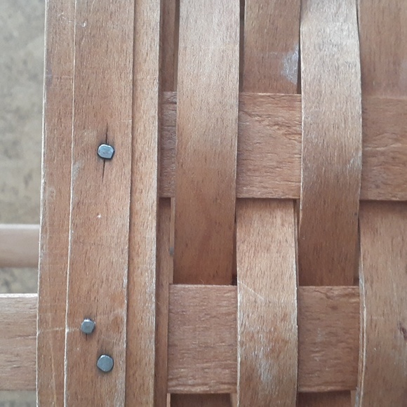 1993 Longaberger classic warm spring basket. - Picture 13 of 16